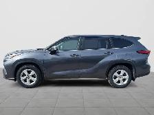 2023 Toyota Highlander LE LE | 8-passenger | Dual Climate Con... - Photo 5