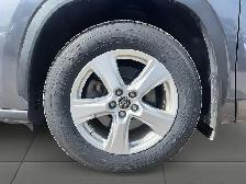 2023 Toyota Highlander LE LE | 8-passenger | Dual Climate Con... - Photo 8