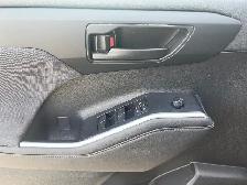 2023 Toyota Highlander LE LE | 8-passenger | Dual Climate Con... - Photo 14