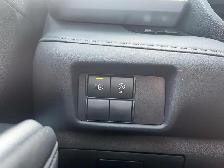 2023 Toyota Highlander LE LE | 8-passenger | Dual Climate Con... - Photo 17