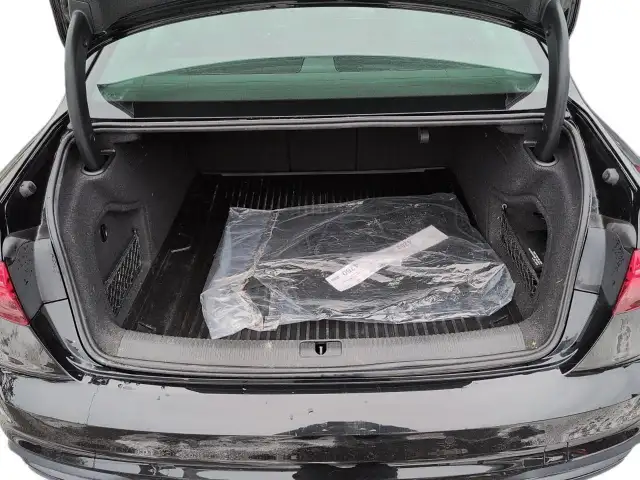 2022 Audi A4 40 Komfort 40 Komfort | Power Moonroof | Leather... - Photo 8