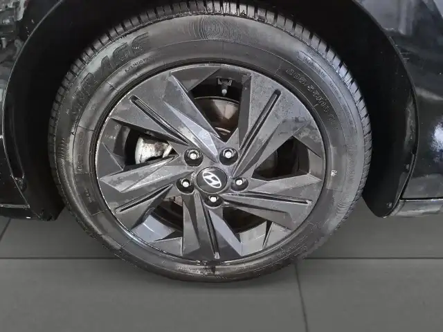 2023 Hyundai Elantra Preferred Preferred | Heated Seats | Lan... - Photo 7