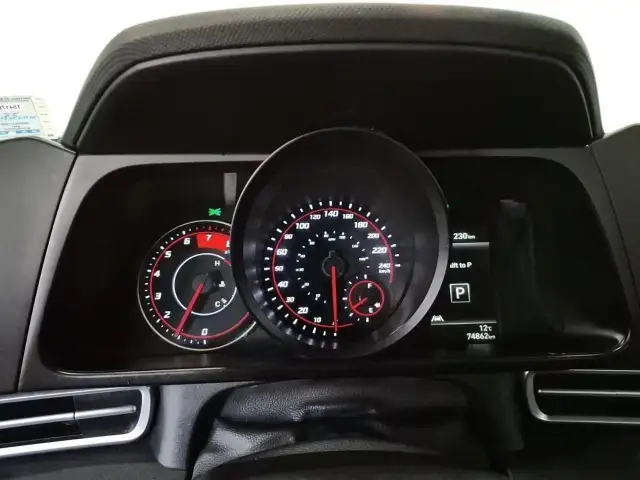 2023 Hyundai Elantra Preferred Preferred | Heated Seats | Lan... - Photo 17