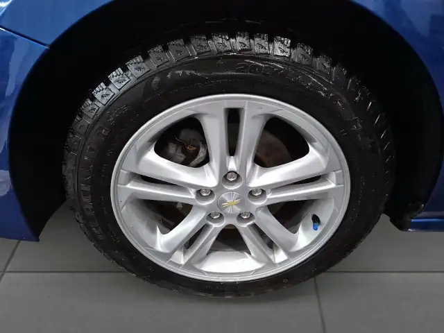 2017 Chevrolet Cruze LT Auto LT Auto | Sunroof | Rear Camera | - Photo 9