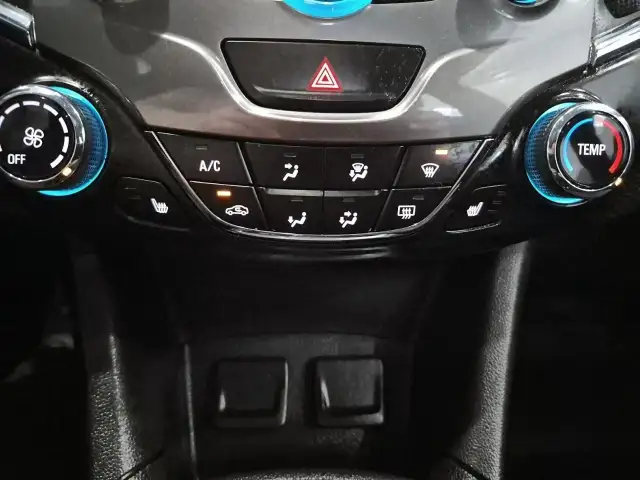 2017 Chevrolet Cruze LT Auto LT Auto | Sunroof | Rear Camera | - Photo 23