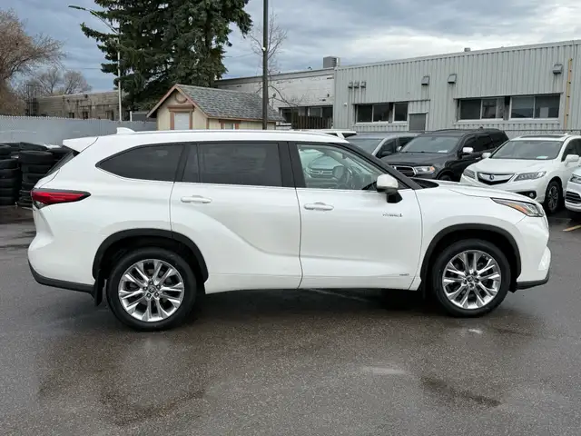 2021 Toyota Highlander Hybrid Limited AWD |ACCIDENT FREE|1-OWNER - Photo 4