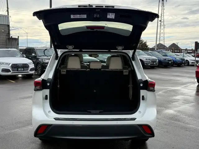 2021 Toyota Highlander Hybrid Limited AWD |ACCIDENT FREE|1-OWNER - Photo 11