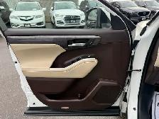 2021 Toyota Highlander Hybrid Limited AWD |ACCIDENT FREE|1-OWNER - Photo 14