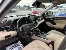 2021 Toyota Highlander Hybrid Limited AWD |ACCIDENT FREE|1-OWNER - Photo 17