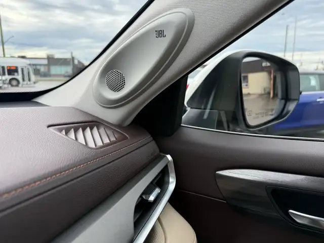 2021 Toyota Highlander Hybrid Limited AWD |ACCIDENT FREE|1-OWNER - Photo 39