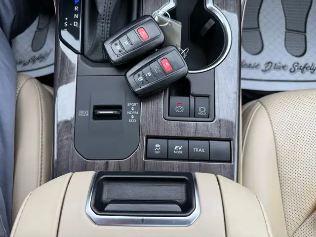 2021 Toyota Highlander Hybrid Limited AWD |ACCIDENT FREE|1-OWNER - Photo 42