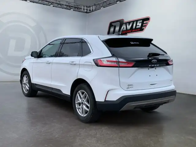 2023 Ford Edge - Photo 3