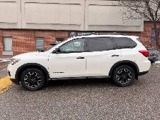 2019 Nissan Pathfinder SV AWD, ROCK CREEK EDITION, NO ACCIDENT - Photo 4