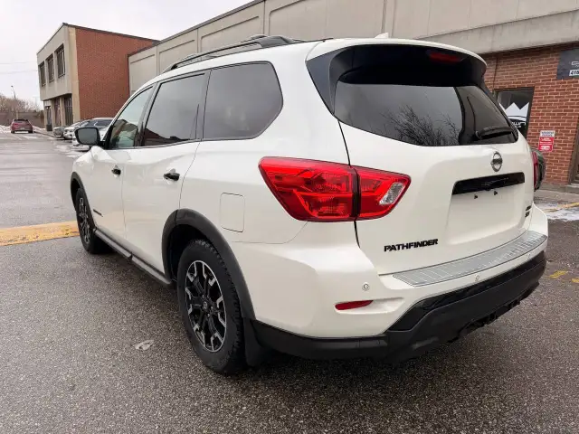 2019 Nissan Pathfinder SV AWD, ROCK CREEK EDITION, NO ACCIDENT - Photo 7