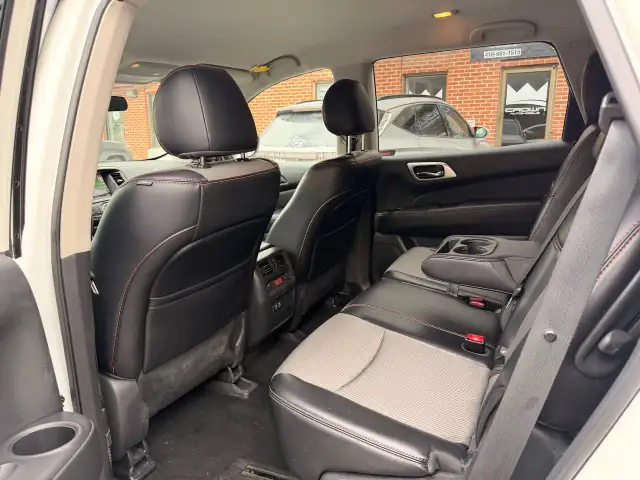 2019 Nissan Pathfinder SV AWD, ROCK CREEK EDITION, NO ACCIDENT - Photo 12