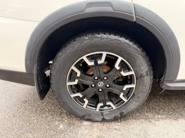 2019 Nissan Pathfinder SV AWD, ROCK CREEK EDITION, NO ACCIDENT - Photo 14