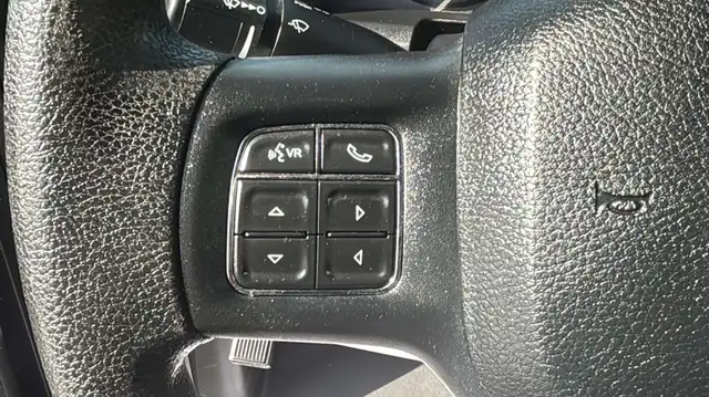 2016 Ram 1500 TRADESMAN 4WD CREW CAB 3.0L TURBO DIESEL/B.CAM/R.S - Photo 16