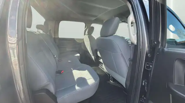 2016 Ram 1500 TRADESMAN 4WD CREW CAB 3.0L TURBO DIESEL/B.CAM/R.S - Photo 23