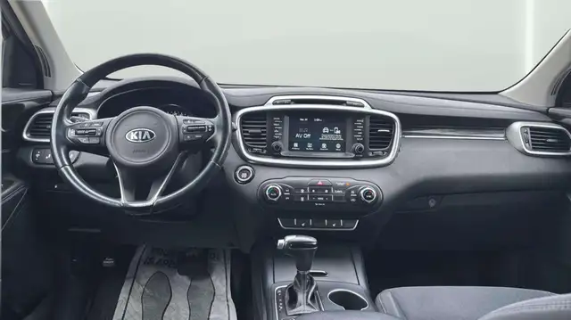 2018 Kia Sorento LX V6 AWD - Photo 11