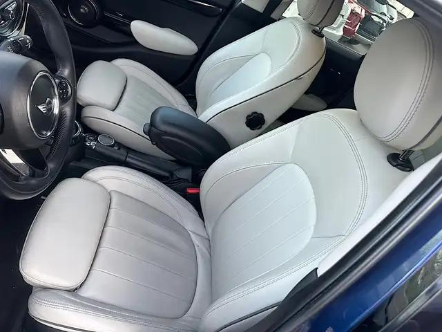 2015 MINI Cooper 5 Door 5dr HB - Photo 12