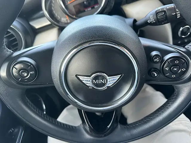 2015 MINI Cooper 5 Door 5dr HB - Photo 15