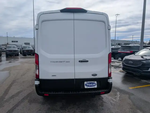 2025 Ford Transit Cargo Van - Photo 5