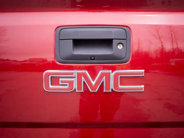 2019 GMC Sierra 1500 Limited SLE - Front and Back Bench Seats - Photo 18