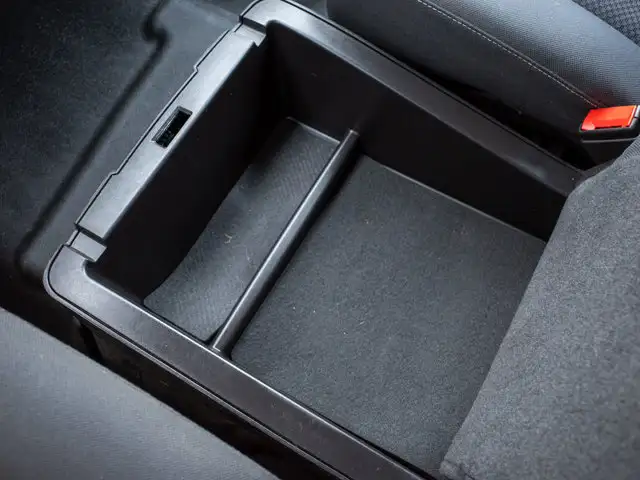 2019 GMC Sierra 1500 Limited SLE - Front and Back Bench Seats - Photo 35