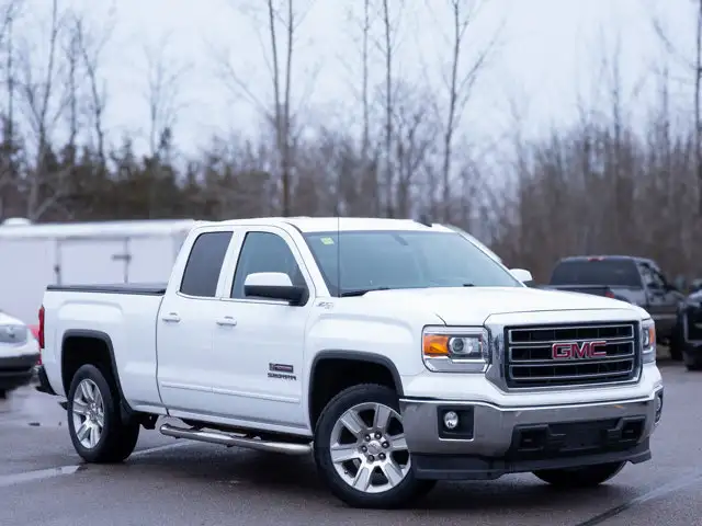 2015 GMC Sierra 1500 SLE - Leather Steering Wheel | Wi-Fi - Photo 2