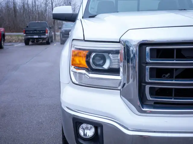 2015 GMC Sierra 1500 SLE - Leather Steering Wheel | Wi-Fi - Photo 12