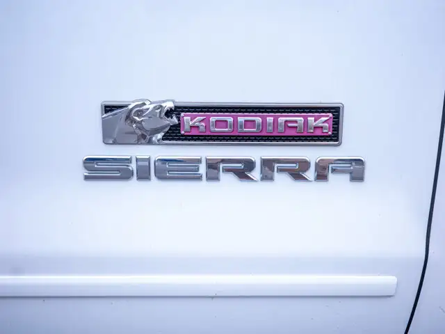 2015 GMC Sierra 1500 SLE - Leather Steering Wheel | Wi-Fi - Photo 16