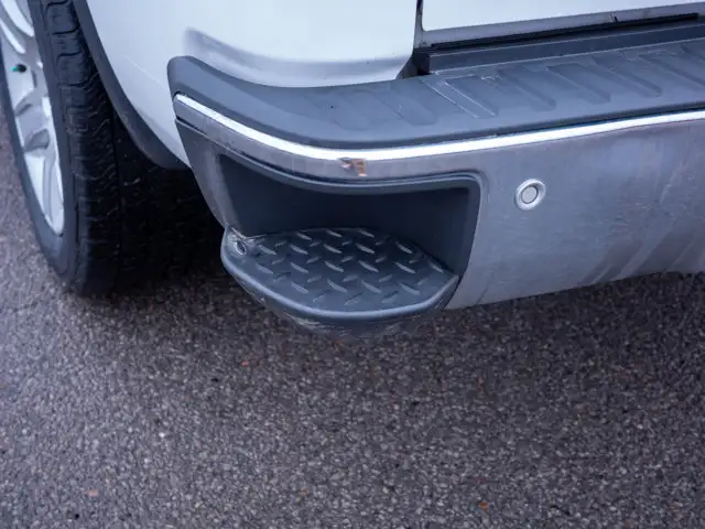 2015 GMC Sierra 1500 SLE - Leather Steering Wheel | Wi-Fi - Photo 17