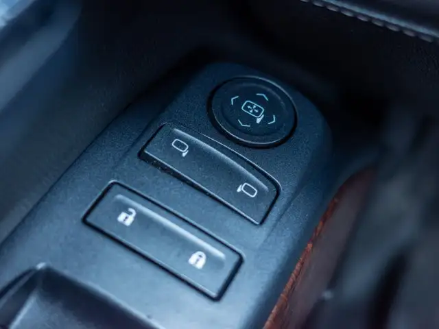 2015 GMC Sierra 1500 SLE - Leather Steering Wheel | Wi-Fi - Photo 38