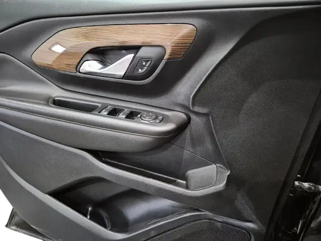 2021 GMC Terrain SLE SLE | ELEVATION PACKAGE | BLACK OUT - Photo 13
