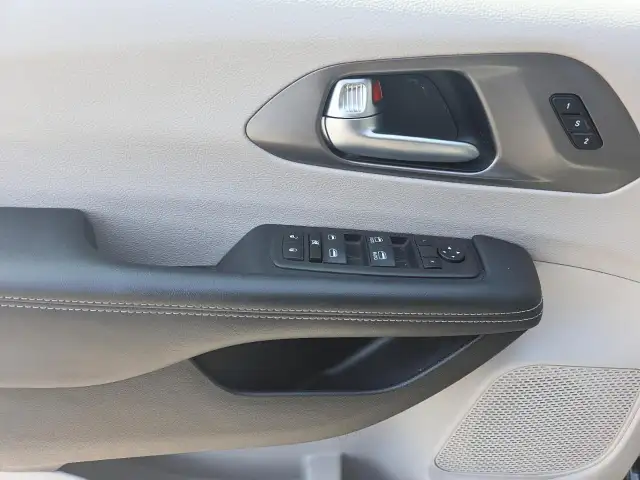 2023 Chrysler Pacifica Touring-L Touring- L| Leather Seats |... - Photo 15