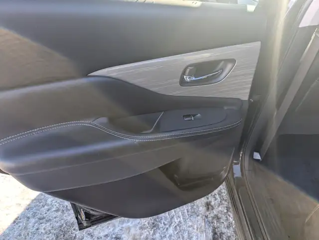 2017 Nissan Murano - Photo 16