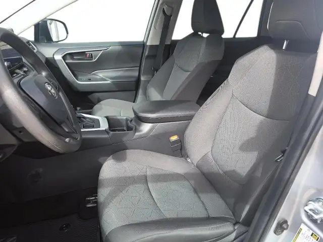 2024 Toyota RAV4 LE LE | Adaptive Cruise | Heated Seats - Photo 11