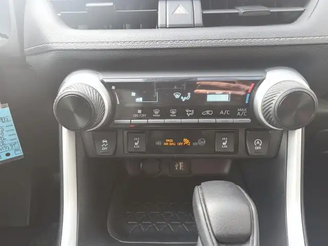 2024 Toyota RAV4 LE LE | Adaptive Cruise | Heated Seats - Photo 13