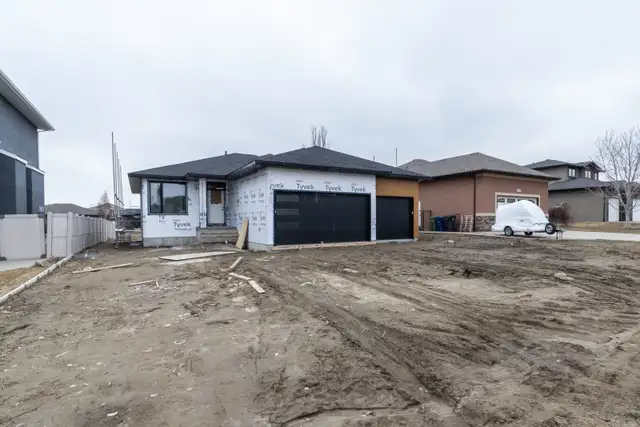 Custom Built Home Backing Green Space - Photo 10