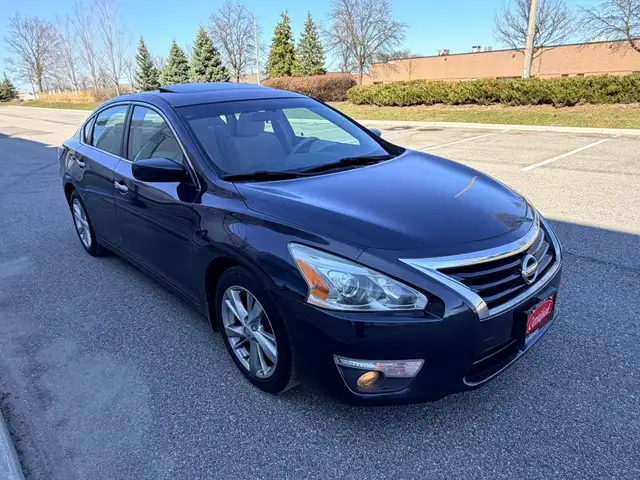 2013 Nissan Altima 4dr Sedan I4 CVT 2.5 - Photo 2