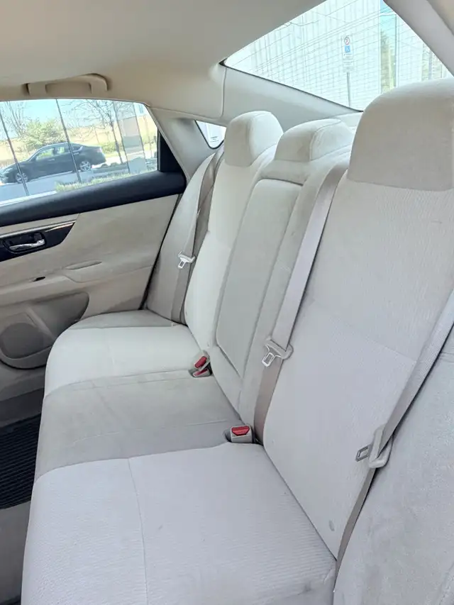 2013 Nissan Altima 4dr Sedan I4 CVT 2.5 - Photo 14