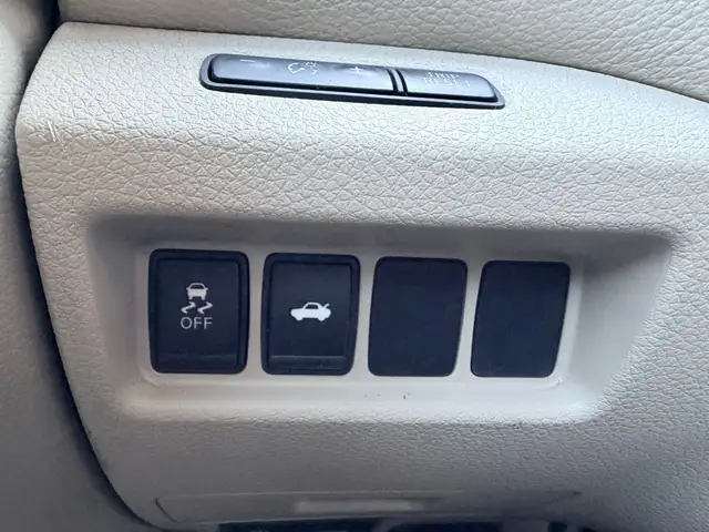 2013 Nissan Altima 4dr Sedan I4 CVT 2.5 - Photo 16