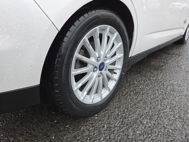 Ford C-Max Energi SEL 2016 SEL HYBRIDE CUIR NAV MAGS - Photo 8