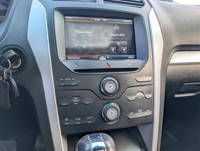 2011 Ford Explorer 4WD 4dr XLT | Sun-roof! | Heated seats! | Cle - Photo 16