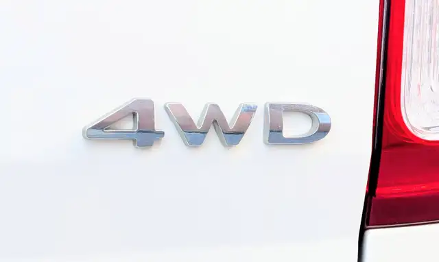 2011 Ford Explorer 4WD 4dr XLT | Sun-roof! | Heated seats! | Cle - Photo 24