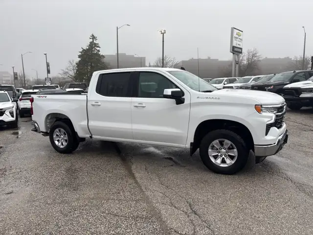 2025 Chevrolet Silverado 1500 LT - Photo 11