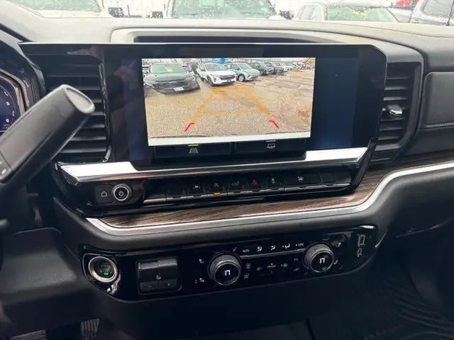 2025 Chevrolet Silverado 1500 LT - Photo 20
