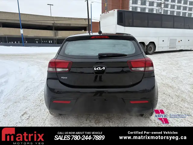 2022 KIA Rio S - Photo 9