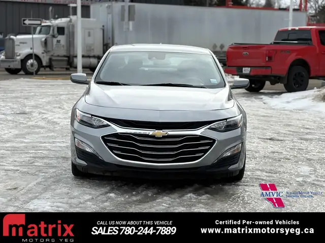 2023 Chevrolet Malibu 1LT - Photo 2