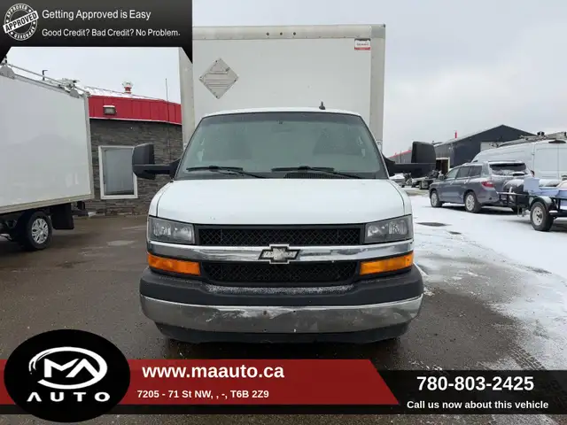 2019 Chevrolet Express Cutaway 3500 16 Feet Cube van - Comes wit - Photo 2